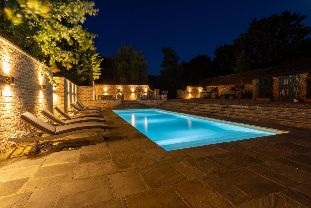 Eastwood Observatory: 12 Bedrooms, Swimming Pool And Tennis Court Hailsham Exterior photo