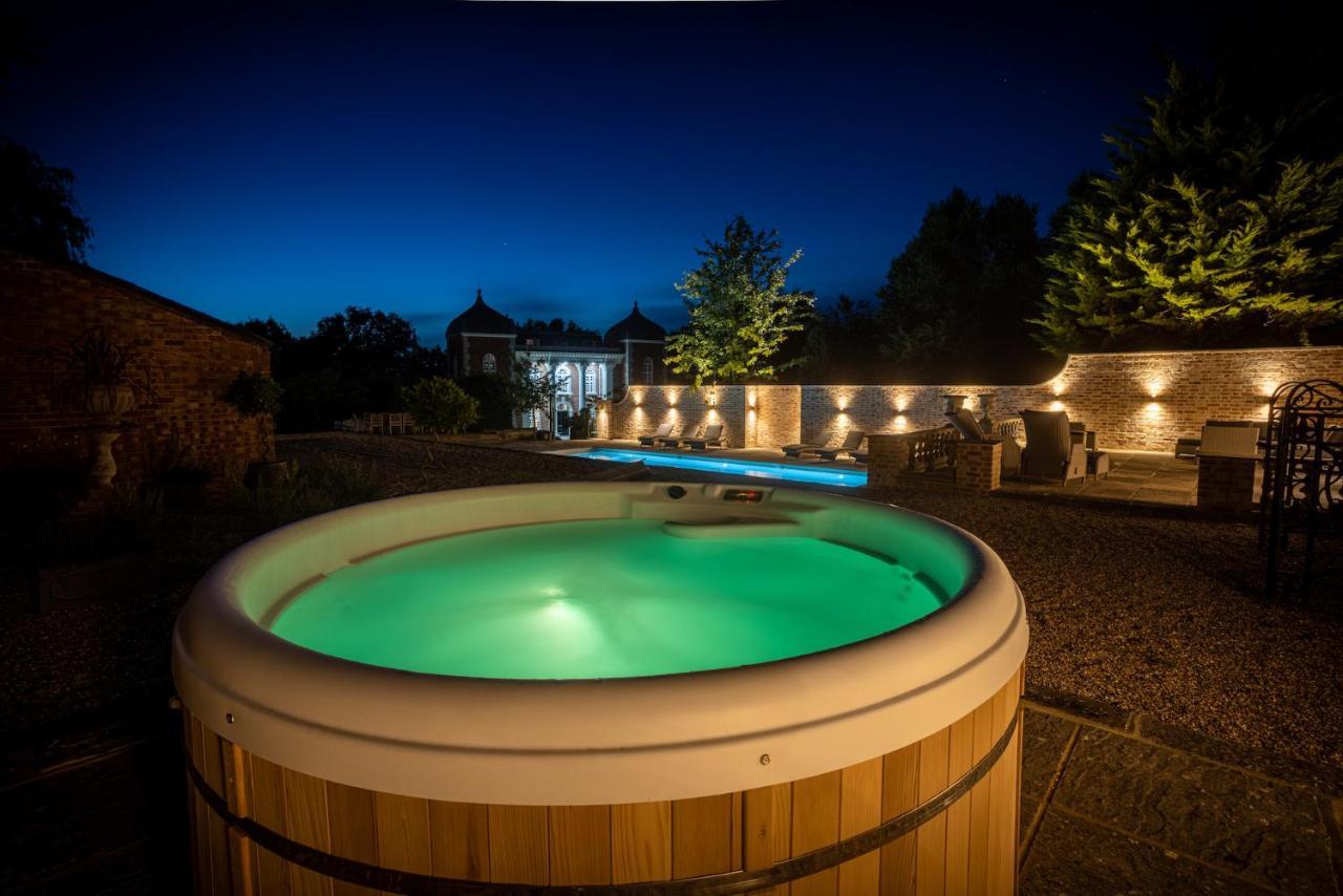 Eastwood Observatory: 12 Bedrooms, Swimming Pool And Tennis Court Hailsham Exterior photo