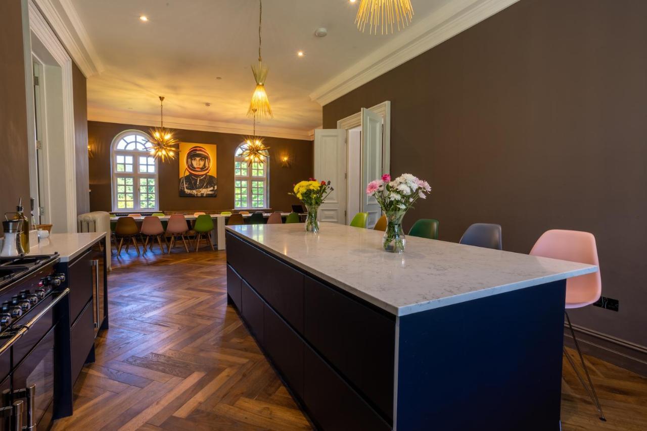 Eastwood Observatory: 12 Bedrooms, Swimming Pool And Tennis Court Hailsham Exterior photo